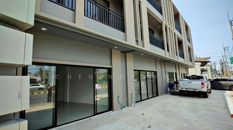 ขาย อาคารพาณิชย์ 3 ชั้น ใจกลางเมืองหาดใหญ่ เนื้อที่ 26.3 ตร.วา เหมาะทำ home Office, คาเฟ่ ขาย 12.9 ล, สงขลา, ราษฎร์ยินดี, หาดใหญ่, สงขลา, 243 ตร.ม., ทาวน์เฮ้าส์ ขาย, โดย Rachen Nopsuwan, 500248462 - DDproperty.com
