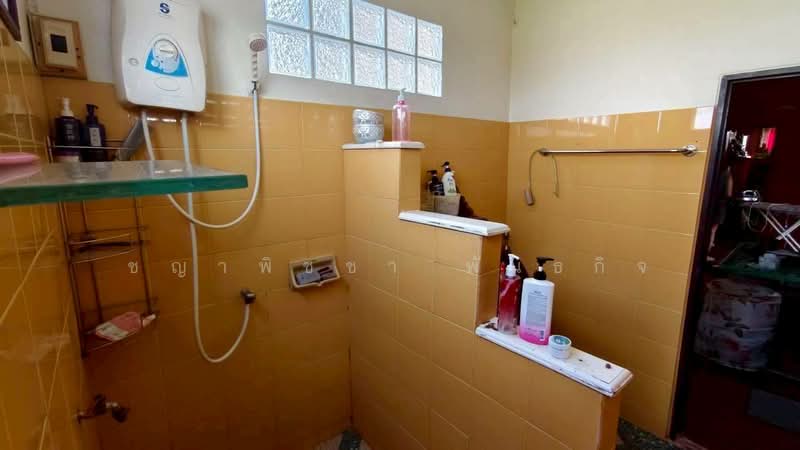 ขายบ้านเดี่ยว 2 ชั้น โครงสร้างแข็งแรง ชั้นบนไม้สักทั้งหลัง เนื้อที่ 75 ตารางวา ทำเลดี ใกล้ตัวเมืองพิ, พิษณุโลก, ในเมือง, เมืองพิษณุโลก, พิษณุโลก, 600 ตร.ม., บ้านเดี่ยว ขาย, โดย ชญาพิชชา พันธกิจ, 500248472 - DDproperty.com