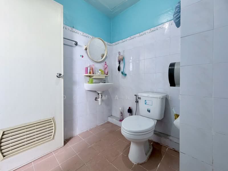 Rungroj Condotel, Bangkok, Phetkasem 81/1 Alley, Nong Kang Plu, Nong Khaem, Bangkok, 1 Bedroom, 36 sqm, Condo For Sale, by Adool Manusdee, 500248475 - DDproperty.com