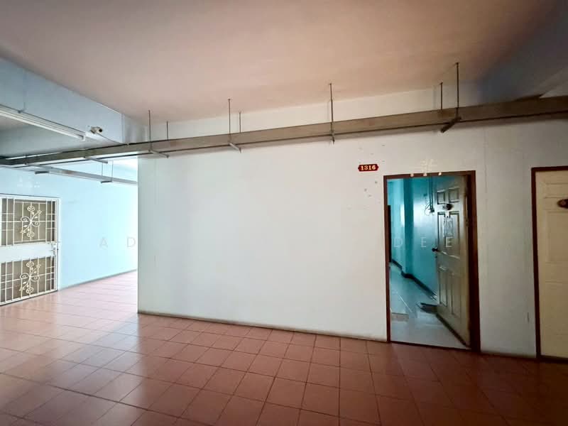 Rungroj Condotel, Bangkok, Phetkasem 81/1 Alley, Nong Kang Plu, Nong Khaem, Bangkok, 1 Bedroom, 36 sqm, Condo For Sale, by Adool Manusdee, 500248475 - DDproperty.com