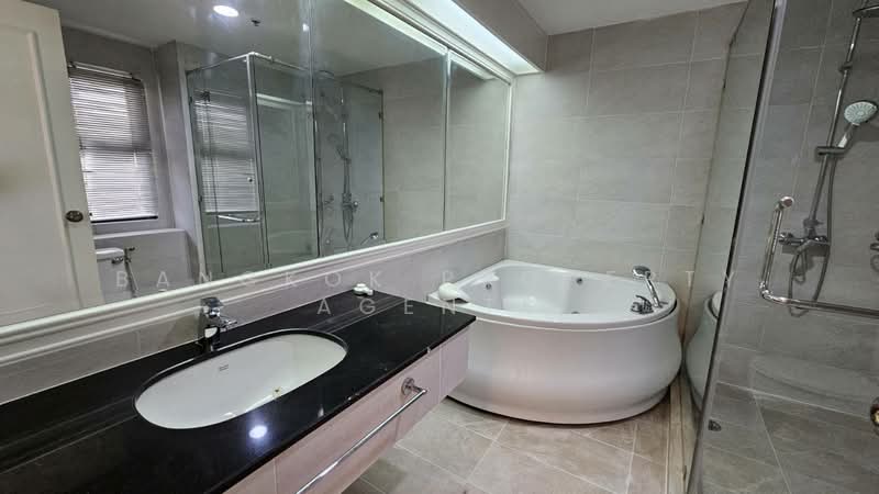 G.P. Grande Tower, Bangkok, 55 Sukhumvit 23, Khlongtoei Nua, Watthana, Bangkok, 4 Bedrooms, 360 sqm, Condo For Rent, by BANGKOK PROPERTY AGENTS, 500248487 - DDproperty.com