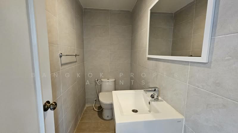 G.P. Grande Tower, Bangkok, 55 Sukhumvit 23, Khlongtoei Nua, Watthana, Bangkok, 4 Bedrooms, 360 sqm, Condo For Rent, by BANGKOK PROPERTY AGENTS, 500248487 - DDproperty.com