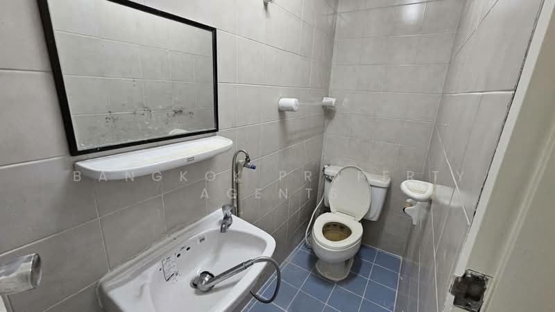 G.P. Grande Tower, Bangkok, 55 Sukhumvit 23, Khlongtoei Nua, Watthana, Bangkok, 4 Bedrooms, 360 sqm, Condo For Rent, by BANGKOK PROPERTY AGENTS, 500248487 - DDproperty.com