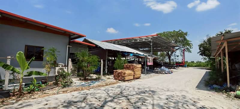 บ้าน+โรงงาน+บ้านพักคนงาน 1 ชั้น 286 ตร.ว. ซอยวัดป่าภูริทัต ถนนปทุมธานี-บางปะหัน, Pathum Thani, ถนนปทุมธานี-บางปะหัน, Khlong Khwai, Sam Khok, Pathum Thani, 10+ Bedrooms, 1,000 sqm, Single Detached House For Sale, by คุณ ปวีณรา กระแสร์ฉาย (วี), 500248490 - DDproperty.com