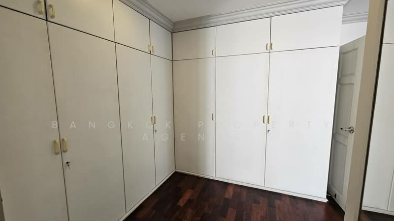 Govind Tower, Bangkok, Soi Sukhumvit 19, Khlongtoei Nua, Watthana, Bangkok, 3 Bedrooms, 360 sqm, Condo For Rent, by BANGKOK PROPERTY AGENTS, 500248491 - DDproperty.com