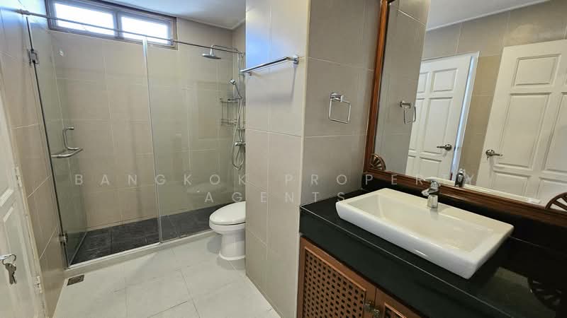 Govind Tower, Bangkok, Soi Sukhumvit 19, Khlongtoei Nua, Watthana, Bangkok, 3 Bedrooms, 360 sqm, Condo For Rent, by BANGKOK PROPERTY AGENTS, 500248491 - DDproperty.com