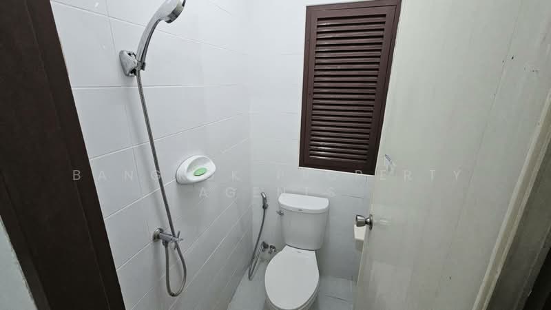 Govind Tower, Bangkok, Soi Sukhumvit 19, Khlongtoei Nua, Watthana, Bangkok, 3 Bedrooms, 360 sqm, Condo For Rent, by BANGKOK PROPERTY AGENTS, 500248491 - DDproperty.com