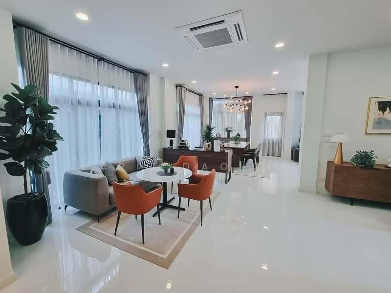 Perfect Masterpiece Sukhumvit 77, Samut Prakan, Soi Mu Ban Perfect Place Sukhumvit 77, Rachathewa, Bang Plee, Samut Prakan, 5 Bedrooms, 585 sqm, Single Detached House For Rent, by Parit Daolert, 500248530 - DDproperty.com