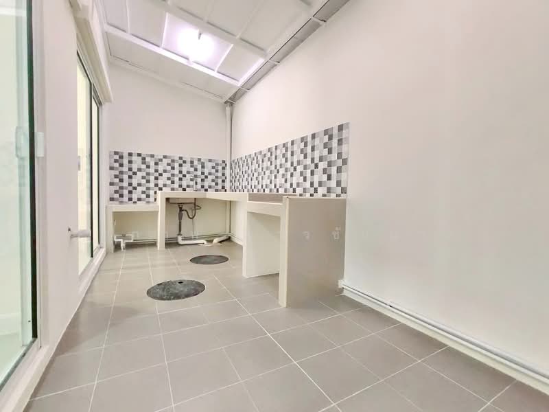 The Connect Tiwanon - Chaengwattana, Nonthaburi, Tiwanon Road, Ban Mai, Pak Kret, Nonthaburi, 4 Bedrooms, 130 sqm, Townhouse For Sale, by Ekapop Chaochainart, 500248535 - DDproperty.com