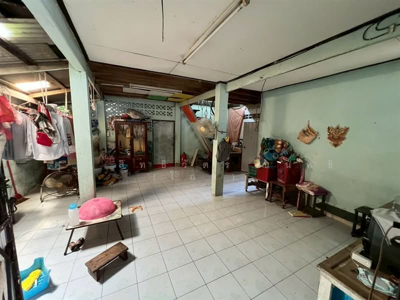 For Sale - ทาวน์เฮ้าส์ 2 ชั้น 30 ตร.ว. ทาวน์เฮ้าส์ ซอยเฉลิมพระเกียรติ ร.9 ซอย28 ถนนเฉลิมพระเกียรติ ร.9, Bangkok