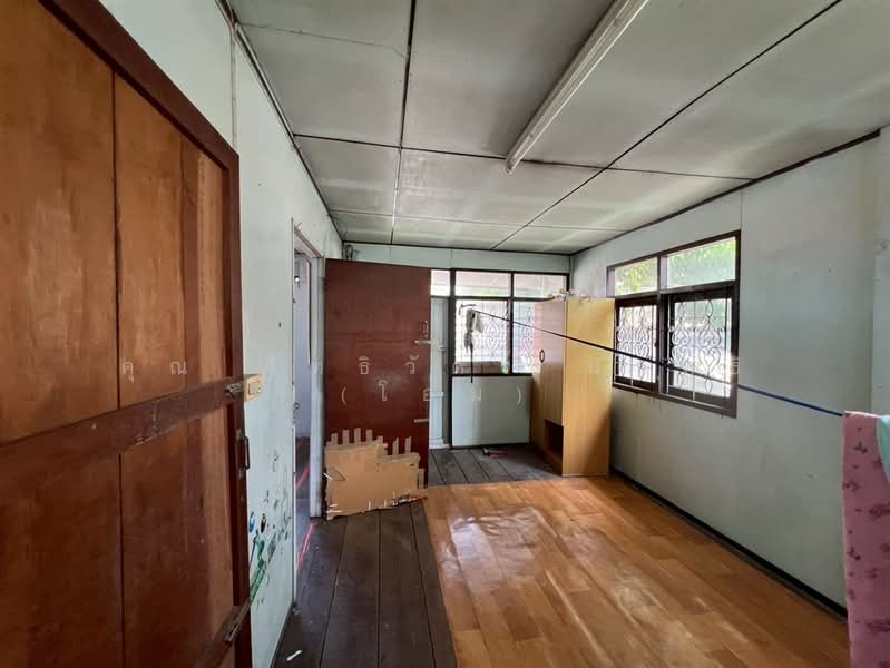 For Sale - ทาวน์เฮ้าส์ 2 ชั้น 30 ตร.ว. ทาวน์เฮ้าส์ ซอยเฉลิมพระเกียรติ ร.9 ซอย28 ถนนเฉลิมพระเกียรติ ร.9, Bangkok