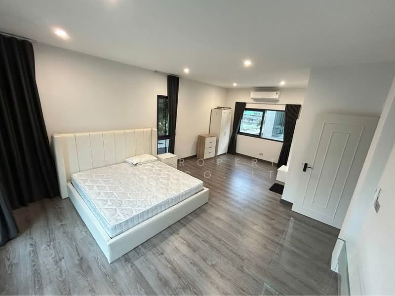 Baan Klang Muang Classe Ratchayothin, Bangkok, Chatuchak, Chatuchak, Bangkok, 3 Bedrooms, 300 sqm, Townhouse For Rent, by NTG Property House Co.,Ltd., 500248563 - DDproperty.com