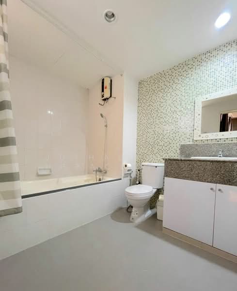 39 Suites, Bangkok, Sukhumvit 39, Khlong Tan Nua, Watthana, Bangkok, 1 Bedroom, 33 sqm, Condo For Rent, by Juthabhorn Uppachit (Amy), 500248564 - DDproperty.com