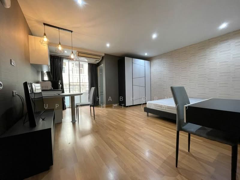 39 Suites, Bangkok, Sukhumvit 39, Khlong Tan Nua, Watthana, Bangkok, 1 Bedroom, 33 sqm, Condo For Rent, by Juthabhorn Uppachit (Amy), 500248564 - DDproperty.com