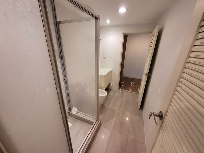 Royal Castle Sukhumvit, Bangkok, 30 Soi Sukhumvit 39, Khlongtoei Nua, Watthana, Bangkok, 3 Bedrooms, 165 sqm, Condo For Rent, by Juthabhorn Uppachit (Amy), 500248574 - DDproperty.com