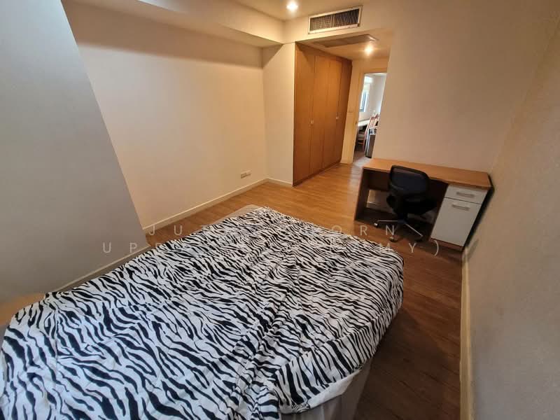 Royal Castle Sukhumvit, Bangkok, 30 Soi Sukhumvit 39, Khlongtoei Nua, Watthana, Bangkok, 3 Bedrooms, 165 sqm, Condo For Rent, by Juthabhorn Uppachit (Amy), 500248574 - DDproperty.com