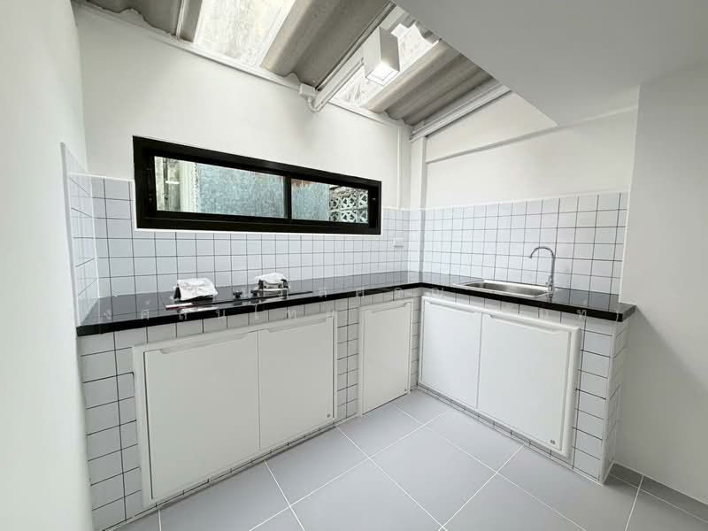 ทาวน์เฮาส์ 2 ชั้น ซอยเสนานิคม1 ถนนเสนานิคม1 ซ.35 ลาดปลาเค้า แขวงลาดพร้าว เขตลาดพร้าว, กรุงเทพ, เสนานิคม1, ลาดพร้าว, ลาดพร้าว, กรุงเทพ, 80 ตร.ม., ทาวน์เฮ้าส์ ขาย, โดย นภัสศรณ์ วงศ์สินไทยกร (นันท์), 500248586 - DDproperty.com