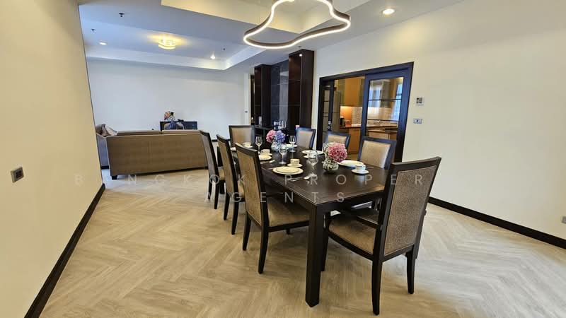 Grand Mercure Bangkok Asoke Residence, Bangkok, 50 5 Soi Sukhumvit 19, Khlong Tan Nua, Watthana, Bangkok, 3 Bedrooms, 220 sqm, Condo For Rent, by BANGKOK PROPERTY AGENTS, 500248593 - DDproperty.com