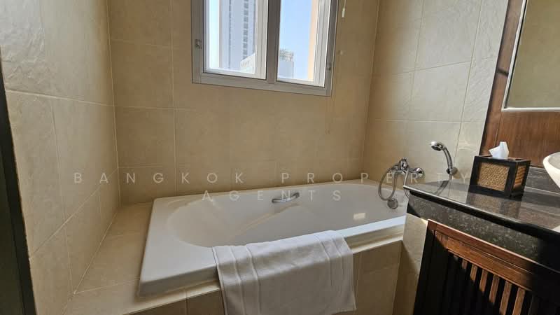 Grand Mercure Bangkok Asoke Residence, Bangkok, 50 5 Soi Sukhumvit 19, Khlong Tan Nua, Watthana, Bangkok, 3 Bedrooms, 220 sqm, Condo For Rent, by BANGKOK PROPERTY AGENTS, 500248593 - DDproperty.com