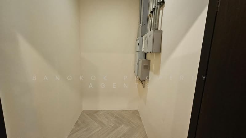 Grand Mercure Bangkok Asoke Residence, Bangkok, 50 5 Soi Sukhumvit 19, Khlong Tan Nua, Watthana, Bangkok, 3 Bedrooms, 220 sqm, Condo For Rent, by BANGKOK PROPERTY AGENTS, 500248593 - DDproperty.com