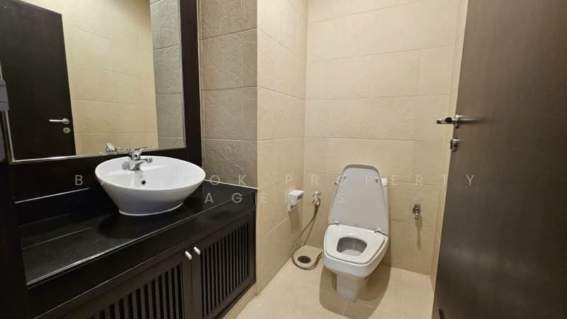 Grand Mercure Bangkok Asoke Residence, Bangkok, 50 5 Soi Sukhumvit 19, Khlong Tan Nua, Watthana, Bangkok, 3 Bedrooms, 220 sqm, Condo For Rent, by BANGKOK PROPERTY AGENTS, 500248593 - DDproperty.com