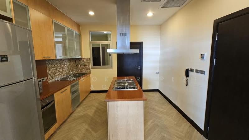 Grand Mercure Bangkok Asoke Residence, Bangkok, 50 5 Soi Sukhumvit 19, Khlong Tan Nua, Watthana, Bangkok, 3 Bedrooms, 221 sqm, Condo For Rent, by BANGKOK PROPERTY AGENTS, 500248596 - DDproperty.com