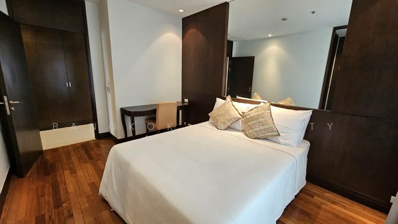 Royal Residence Park, Bangkok, 99 Royal Resident Park Lumphini, Lumphini, Pathum Wan, Bangkok, 3 Bedrooms, 220 sqm, Condo For Rent, by BANGKOK PROPERTY AGENTS, 500248603 - DDproperty.com