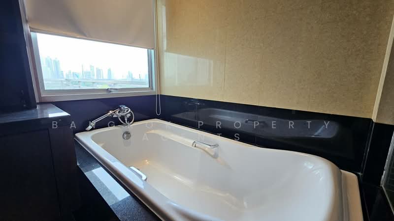 Royal Residence Park, Bangkok, 99 Royal Resident Park Lumphini, Lumphini, Pathum Wan, Bangkok, 3 Bedrooms, 220 sqm, Condo For Rent, by BANGKOK PROPERTY AGENTS, 500248603 - DDproperty.com
