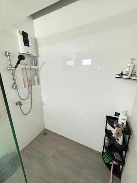 ให้เช่าบ้านแฝด ม.มณีรินทร์มิดทาวน์ บางพระ ศรีราชา, Chon Buri (Pattaya), Bang Phra, Si Racha, Chon Buri (Pattaya), 3 Bedrooms, 150 sqm, Semi-Detached House (Twin House) For Rent, by Dusit Saengfa, 500248608 - DDproperty.com