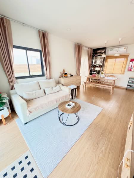 ให้เช่าบ้านแฝด ม.มณีรินทร์มิดทาวน์ บางพระ ศรีราชา, Chon Buri (Pattaya), Bang Phra, Si Racha, Chon Buri (Pattaya), 3 Bedrooms, 150 sqm, Semi-Detached House (Twin House) For Rent, by Dusit Saengfa, 500248608 - DDproperty.com