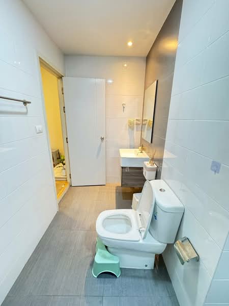 ให้เช่าบ้านแฝด ม.มณีรินทร์มิดทาวน์ บางพระ ศรีราชา, Chon Buri (Pattaya), Bang Phra, Si Racha, Chon Buri (Pattaya), 3 Bedrooms, 150 sqm, Semi-Detached House (Twin House) For Rent, by Dusit Saengfa, 500248608 - DDproperty.com