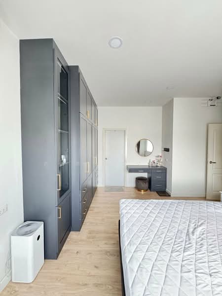 ให้เช่าบ้านแฝด ม.มณีรินทร์มิดทาวน์ บางพระ ศรีราชา, Chon Buri (Pattaya), Bang Phra, Si Racha, Chon Buri (Pattaya), 3 Bedrooms, 150 sqm, Semi-Detached House (Twin House) For Rent, by Dusit Saengfa, 500248608 - DDproperty.com