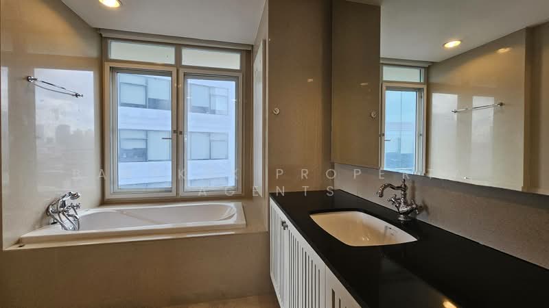 Hampton Thonglor 10, Bangkok, 324 Soi Thonglor 10, Sukhumvit Road, Khlong Tan Nua, Watthana, Bangkok, 3 Bedrooms, 232 sqm, Condo For Rent, by BANGKOK PROPERTY AGENTS, 500248620 - DDproperty.com