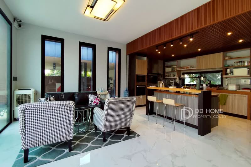 Pool Villa Soi Wat Lat Pladuk, Nonthaburi, Nong Prao Ngai, Sai Noi, Nonthaburi, 5 Bedrooms, 500 sqm, Villa For Sale, by ธวินันท์ มิ่งมงคล, 500248634 - DDproperty.com