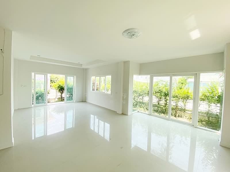 Kunalai Proud Baan Kluay-Sai Noi, Nonthaburi, Ban Kluai-Sai Noi Road, Phimonrat, Bang Bua Thong, Nonthaburi, 3 Bedrooms, 195 sqm, Single Detached House For Sale, by วรัญญา อาชวรัตน์ถาวร, 500248637 - DDproperty.com