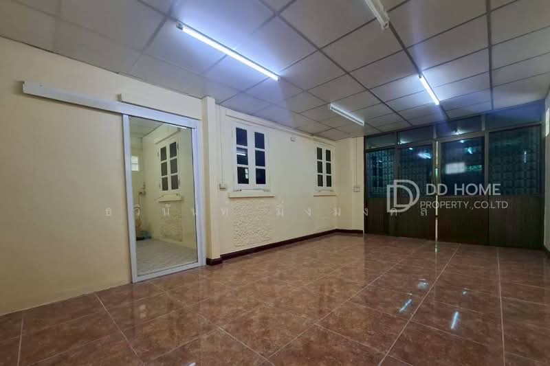 Baan Phetwattana Liap Khlong Prapa-Chaengwattana, Nonthaburi, Pak Kret, Pak Kret, Nonthaburi, 6 Bedrooms, 145 sqm, Single Detached House For Sale, by ธวินันท์ มิ่งมงคล, 500248642 - DDproperty.com