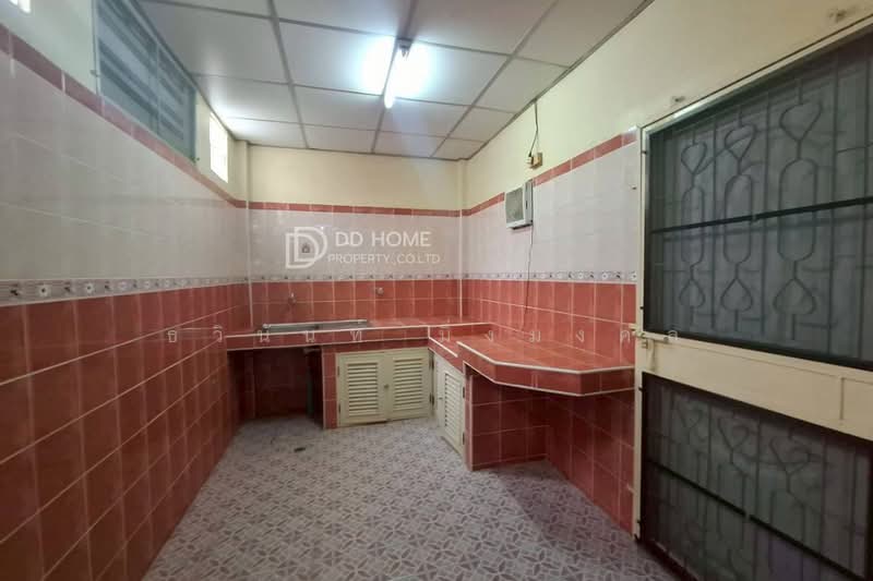 Baan Phetwattana Liap Khlong Prapa-Chaengwattana, Nonthaburi, Pak Kret, Pak Kret, Nonthaburi, 6 Bedrooms, 145 sqm, Single Detached House For Sale, by ธวินันท์ มิ่งมงคล, 500248642 - DDproperty.com