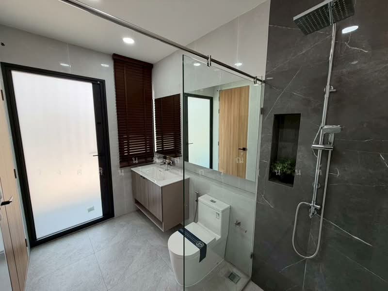 Preecha Ram 3 - Rat Phatthana, Bangkok, Saphan Sung, Saphan Sung, Bangkok, 4 Bedrooms, 400 sqm, Single Detached House For Sale, by นภัสศรณ์ วงศ์สินไทยกร (นันท์), 500248649 - DDproperty.com