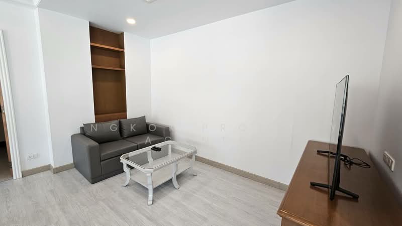 Chaidee Mansion, Bangkok, 75-7 Soi Sukhumvit 11, Khlongtoei Nua, Watthana, Bangkok, 2 Bedrooms, 200 sqm, Condo For Rent, by BANGKOK PROPERTY AGENTS, 500248665 - DDproperty.com