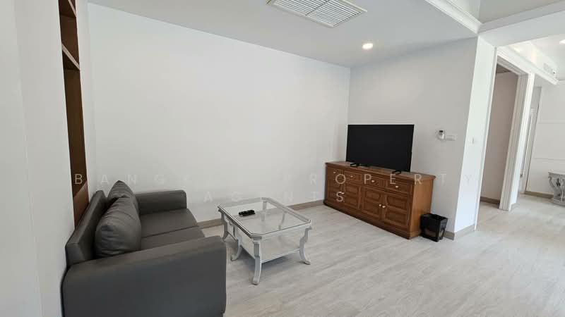 Chaidee Mansion, Bangkok, 75-7 Soi Sukhumvit 11, Khlongtoei Nua, Watthana, Bangkok, 2 Bedrooms, 200 sqm, Condo For Rent, by BANGKOK PROPERTY AGENTS, 500248665 - DDproperty.com