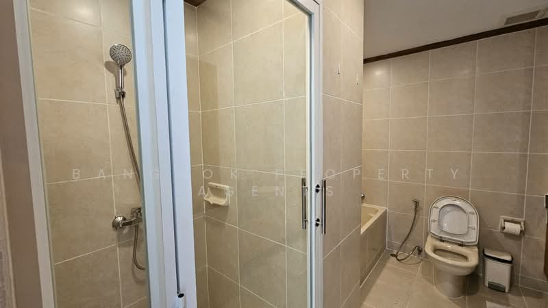 Chaidee Mansion, Bangkok, 75-7 Soi Sukhumvit 11, Khlongtoei Nua, Watthana, Bangkok, 2 Bedrooms, 200 sqm, Condo For Rent, by BANGKOK PROPERTY AGENTS, 500248665 - DDproperty.com