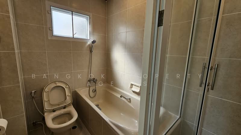 Chaidee Mansion, Bangkok, 75-7 Soi Sukhumvit 11, Khlongtoei Nua, Watthana, Bangkok, 3 Bedrooms, 300 sqm, Condo For Rent, by BANGKOK PROPERTY AGENTS, 500248671 - DDproperty.com