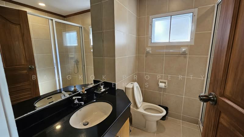 Chaidee Mansion, Bangkok, 75-7 Soi Sukhumvit 11, Khlongtoei Nua, Watthana, Bangkok, 3 Bedrooms, 300 sqm, Condo For Rent, by BANGKOK PROPERTY AGENTS, 500248671 - DDproperty.com