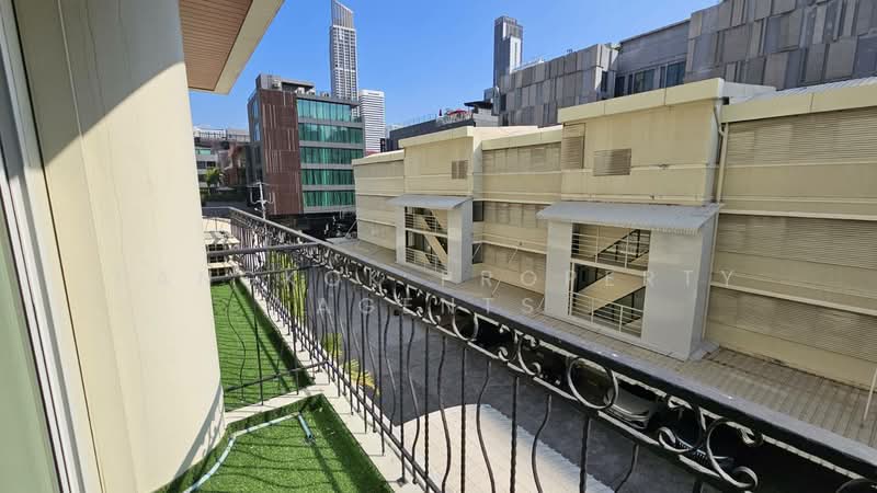 Chaidee Mansion, Bangkok, 75-7 Soi Sukhumvit 11, Khlongtoei Nua, Watthana, Bangkok, 3 Bedrooms, 300 sqm, Condo For Rent, by BANGKOK PROPERTY AGENTS, 500248671 - DDproperty.com