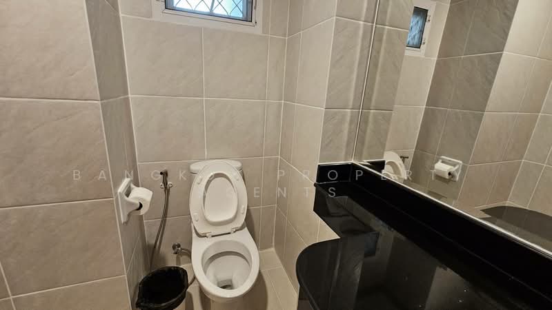 Chaidee Mansion, Bangkok, 75-7 Soi Sukhumvit 11, Khlongtoei Nua, Watthana, Bangkok, 3 Bedrooms, 300 sqm, Condo For Rent, by BANGKOK PROPERTY AGENTS, 500248671 - DDproperty.com