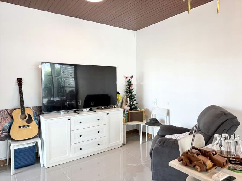 ขายบ้าน ม.ไลฟ์อินเดอะการ์เด้นท์ สวนเสือ ศรีราชา, Chon Buri (Pattaya), Surasak, Si Racha, Chon Buri (Pattaya), 3 Bedrooms, 150 sqm, Semi-Detached House (Twin House) For Sale, by Dusit Saengfa, 500248683 - DDproperty.com