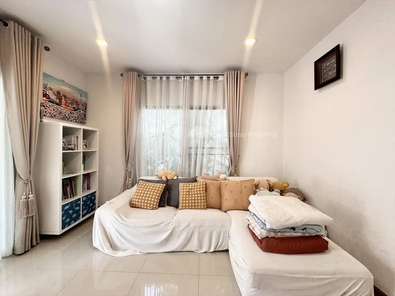 ขายบ้าน ม.ไลฟ์อินเดอะการ์เด้นท์ สวนเสือ ศรีราชา, Chon Buri (Pattaya), Surasak, Si Racha, Chon Buri (Pattaya), 3 Bedrooms, 150 sqm, Semi-Detached House (Twin House) For Sale, by Dusit Saengfa, 500248683 - DDproperty.com