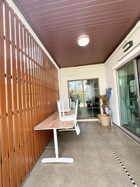 ขายบ้าน ม.ไลฟ์อินเดอะการ์เด้นท์ สวนเสือ ศรีราชา, Chon Buri (Pattaya), Surasak, Si Racha, Chon Buri (Pattaya), 3 Bedrooms, 150 sqm, Semi-Detached House (Twin House) For Sale, by Dusit Saengfa, 500248683 - DDproperty.com