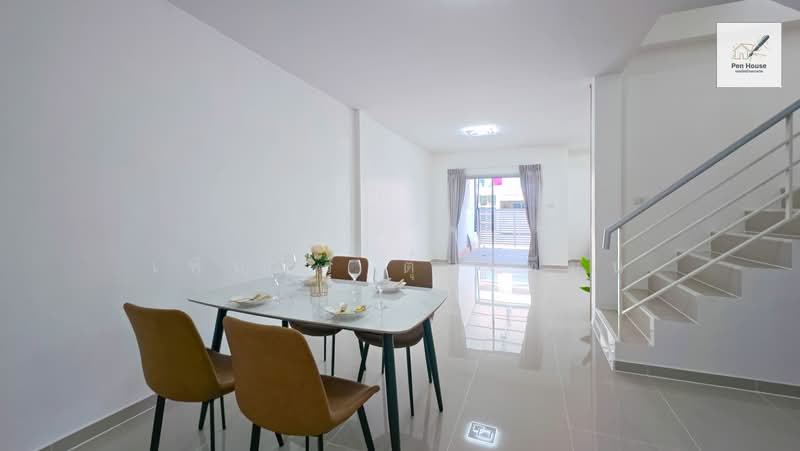 หมู่บ้าน ราชพฤกษ์ สุวรรณภูมิ-ลาดกระบัง เฟส 2, Bangkok, Lat Krabang, Lat Krabang, Bangkok, 3 Bedrooms, 25 sqm, Townhouse For Sale, by เพ็ญศิริ ตุ้มเทียน, 500248696 - DDproperty.com