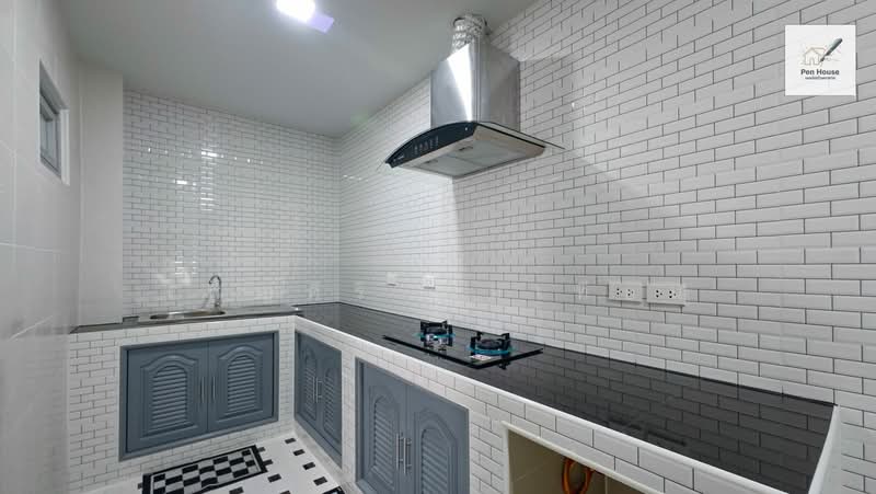 หมู่บ้าน ราชพฤกษ์ สุวรรณภูมิ-ลาดกระบัง เฟส 2, Bangkok, Lat Krabang, Lat Krabang, Bangkok, 3 Bedrooms, 25 sqm, Townhouse For Sale, by เพ็ญศิริ ตุ้มเทียน, 500248696 - DDproperty.com